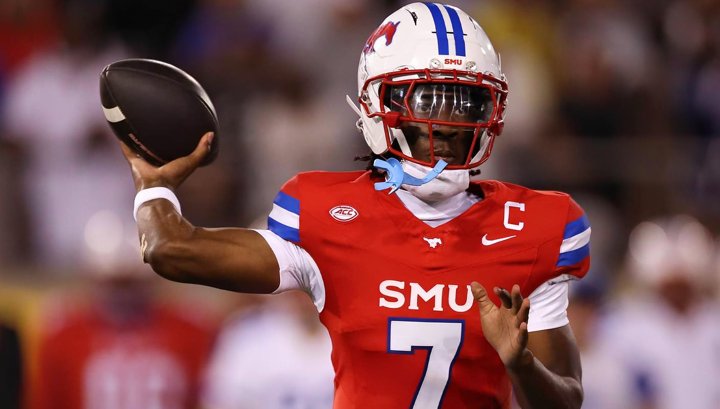 火狐体育 - SMU 为现役球员命名康复中心，凯文·詹宁斯 Heisman 之路再添里程碑 - 火狐体育